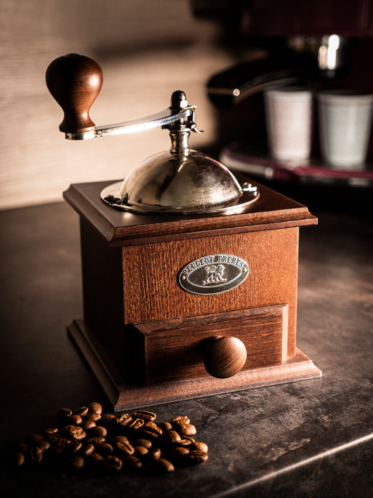Moulin à café vintage manuel Nostalgie - Peugeot - Vente en ligne
